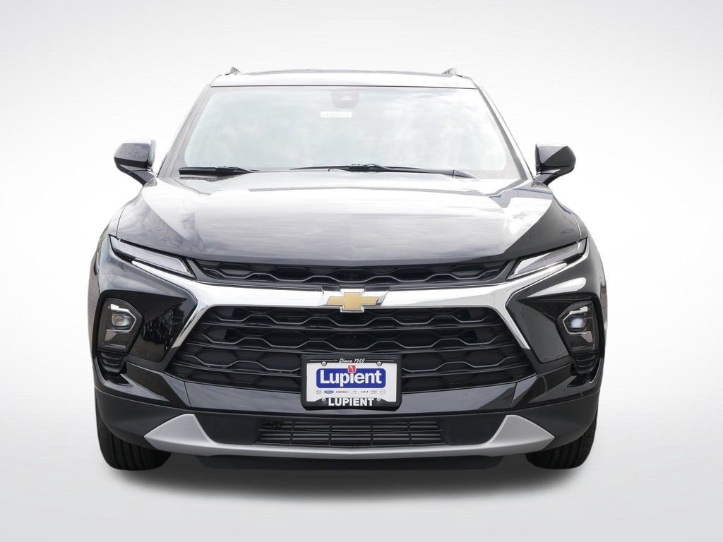 New 2026 Chevrolet Blazer LT w/ Convenience Package AWD/4WD image 11