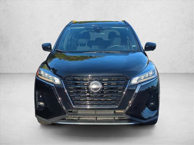 Used 2024 Nissan Kicks SR image 2