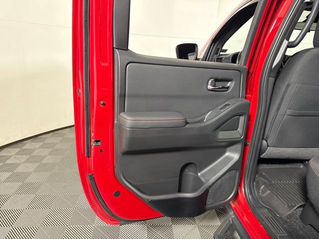 Used 2022 Nissan Frontier PRO-4X image 29