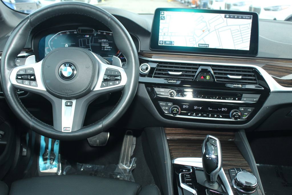 Certified 2023 BMW 540i xDrive w/ Executive Package image 21