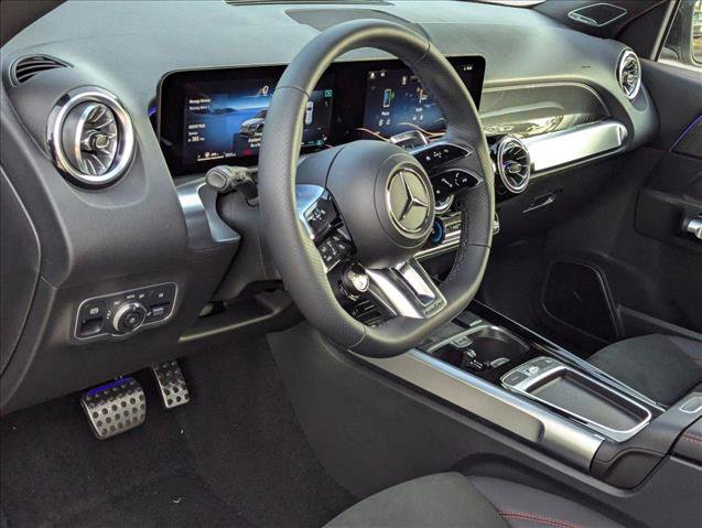 New 2025 Mercedes-Benz GLB 35 AMG 4MATIC image 3