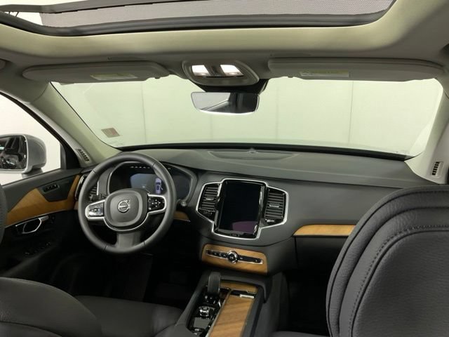 Certified 2025 Volvo XC90 B6 Plus w/ Protection Package Premier AWD/4WD image 16