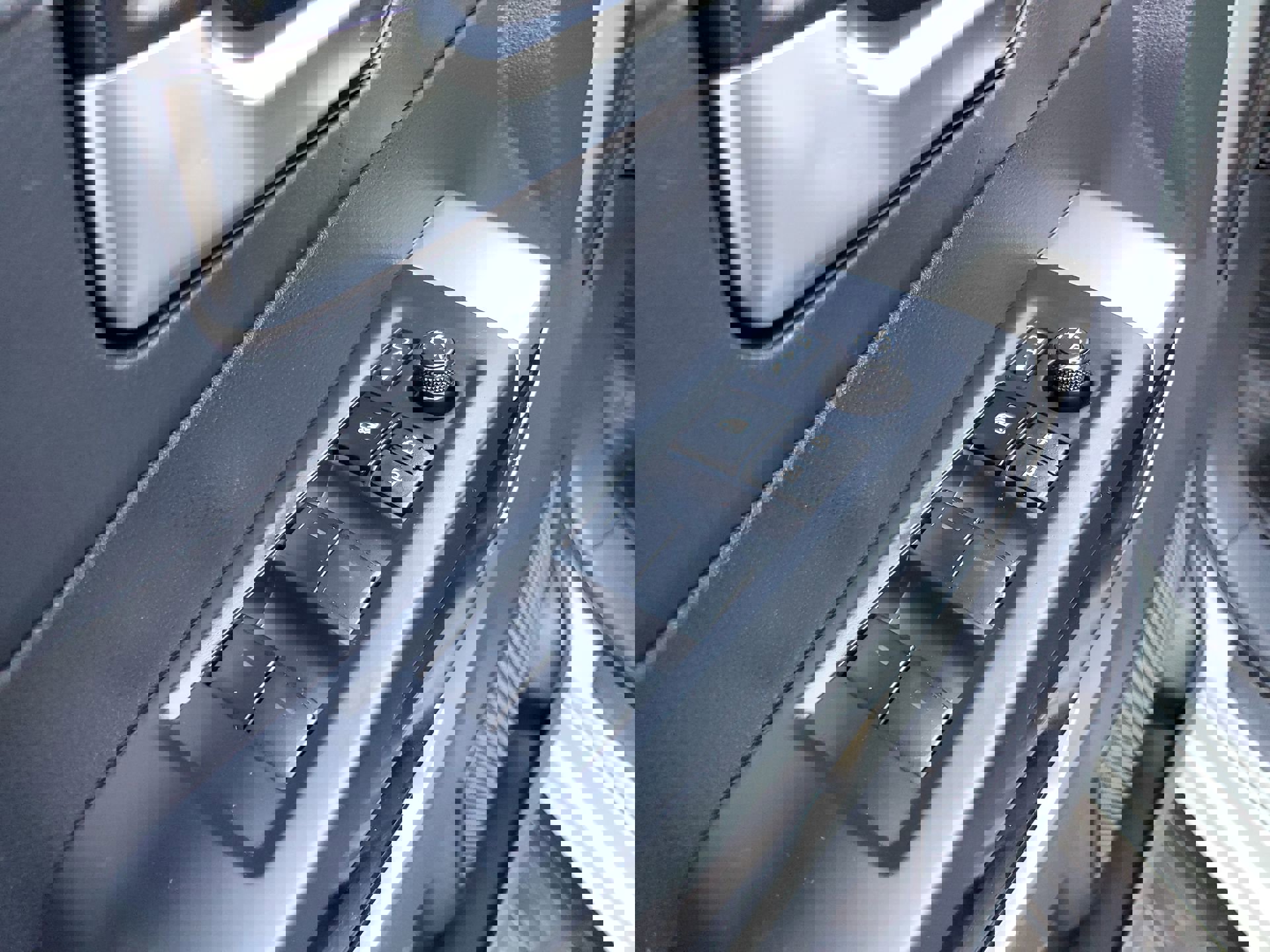 Used 2023 Toyota Sequoia Limited image 73