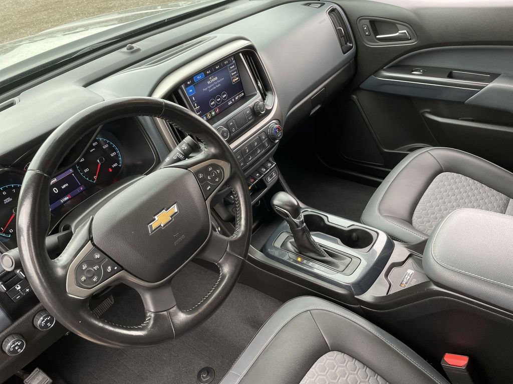 Used 2022 Chevrolet Colorado Z71 w/ Z71 Midnight Edition image 10