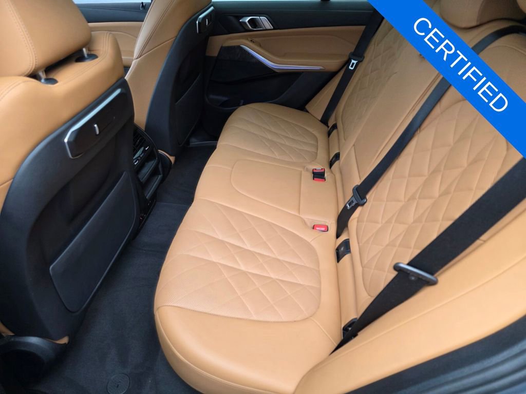 Used 2024 BMW X5 sDrive40i w/ Parking Assistance Package image 14