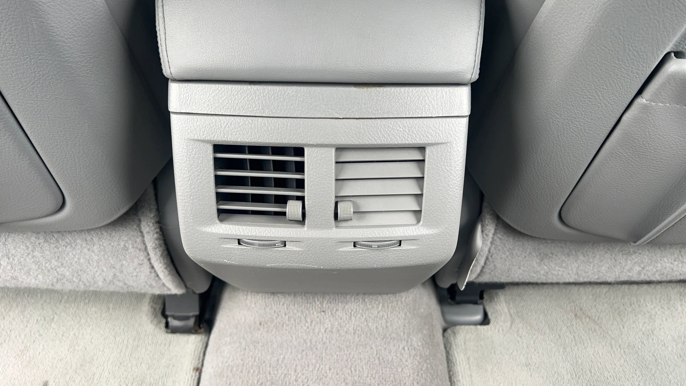 Used 2008 Toyota Avalon Limited FWD image 32