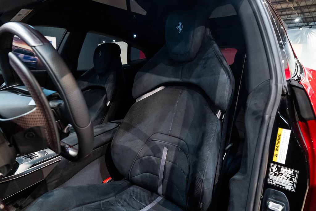 Certified 2025 Ferrari Purosangue AWD/4WD image 4