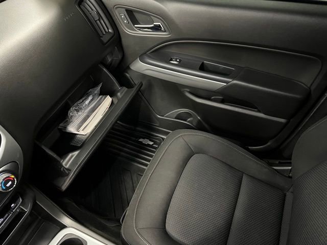 Used 2018 Chevrolet Colorado LT w/ Redline Special Edition AWD/4WD image 40