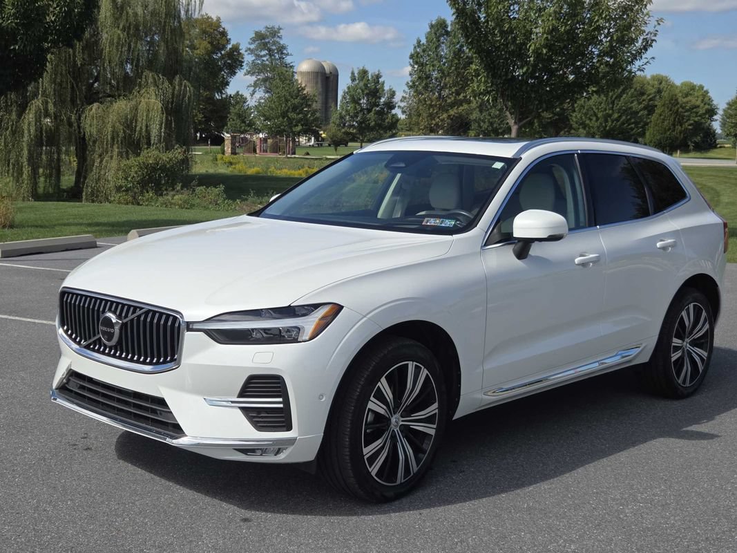 Used 2022 Volvo XC60 B5 Inscription AWD/4WD image 4