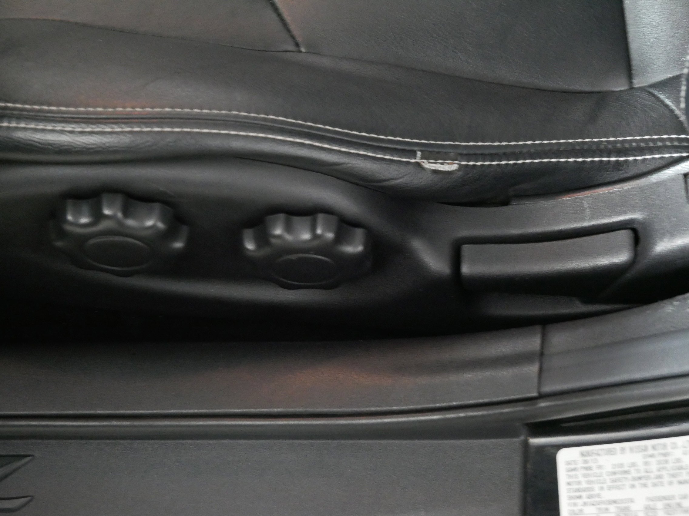 Used 2014 Nissan 370Z Roadster image 20