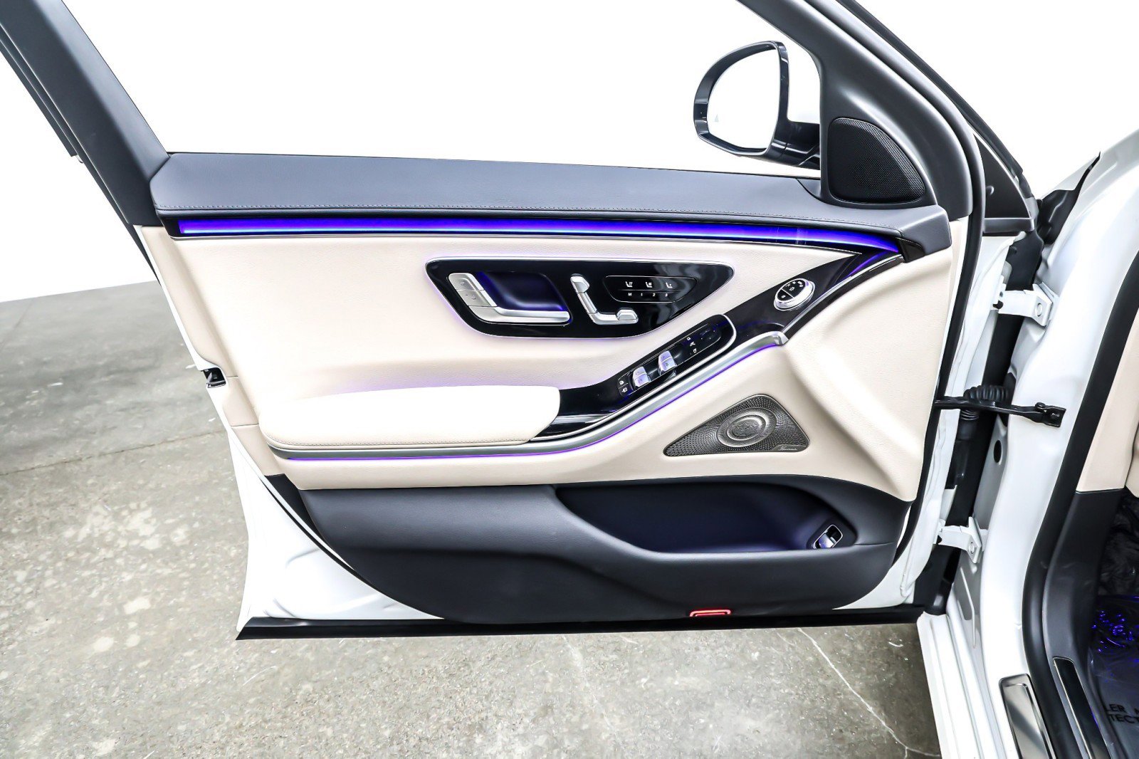 Certified 2023 Mercedes-Benz S 500 4MATIC image 22