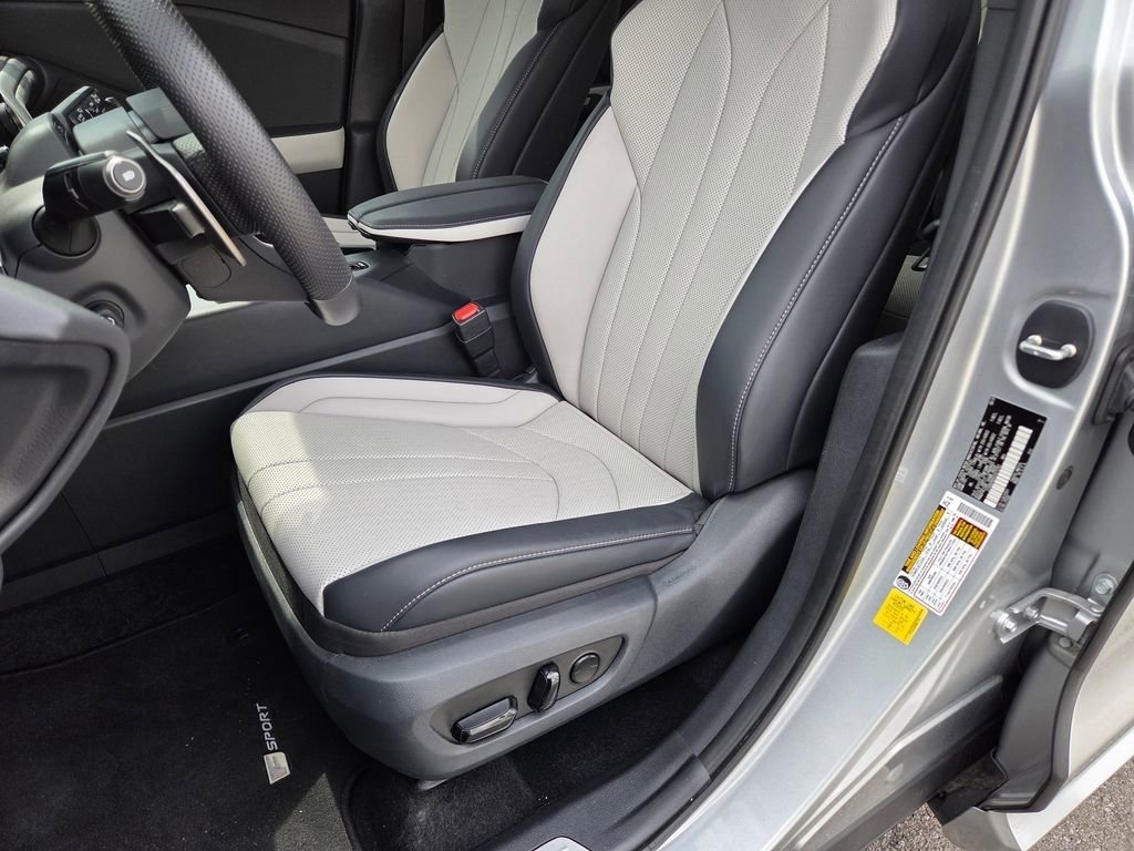 Certified 2025 Lexus TX 500h AWD w/ Technology Package image 8