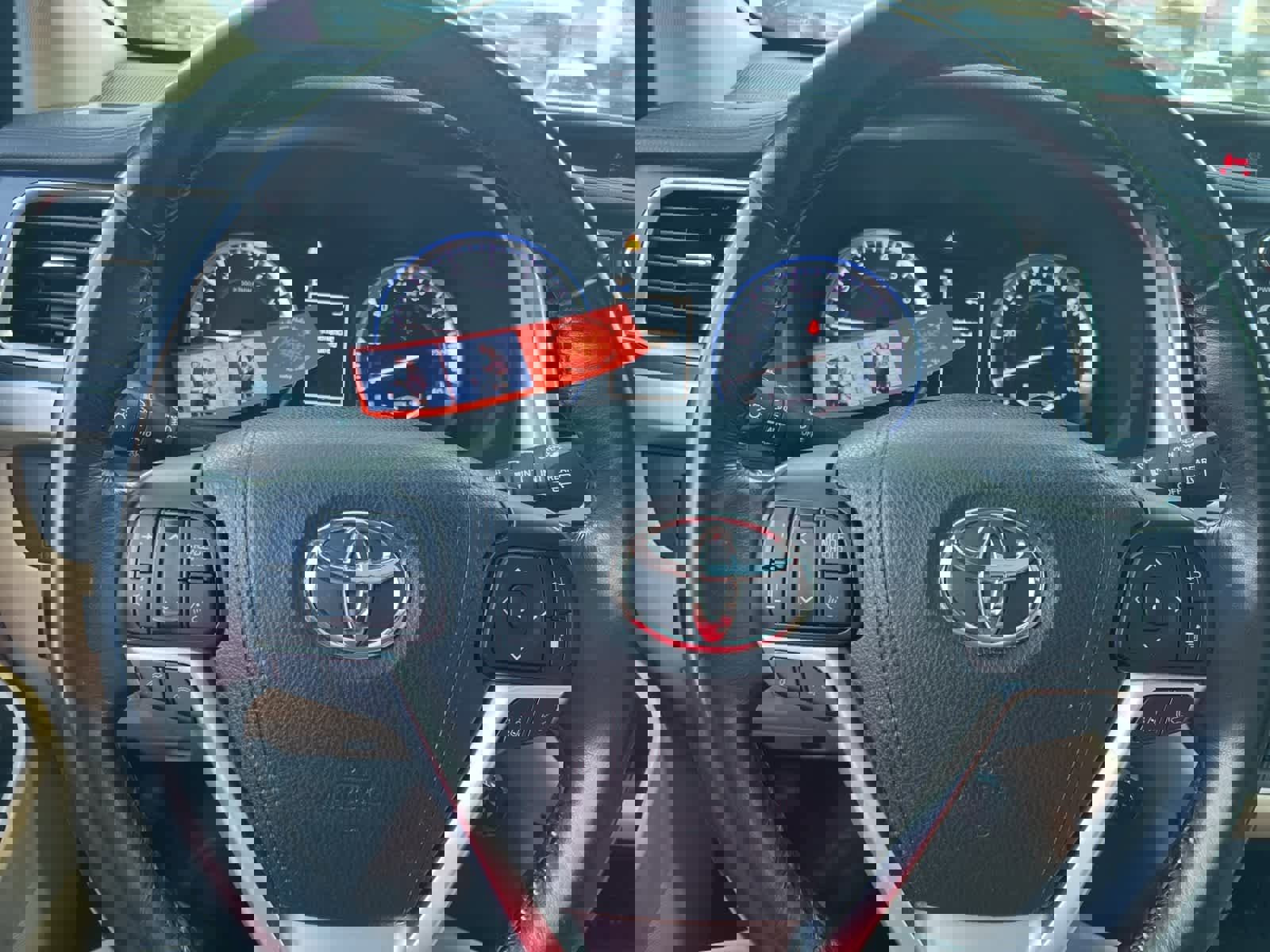 Used 2017 Toyota Highlander Limited image 21