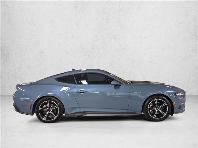 Used 2024 Ford Mustang Coupe RWD image 4