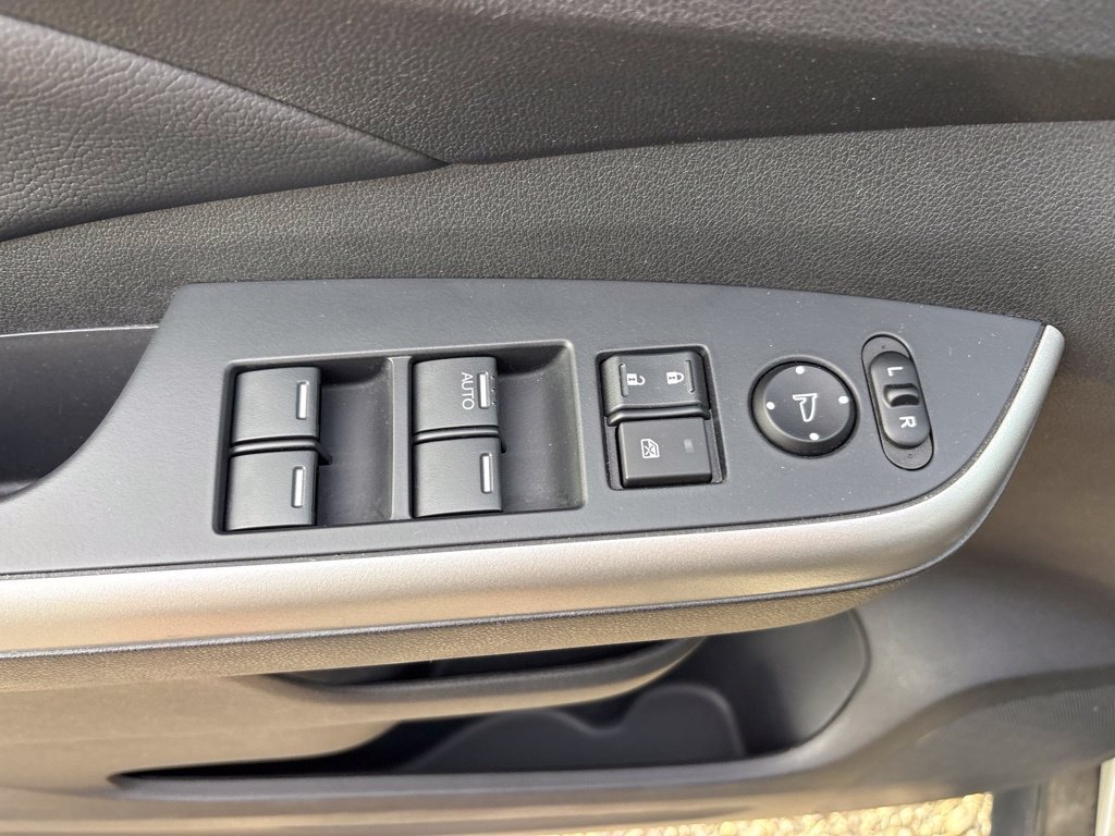 Used 2012 Honda CR-V EX-L image 17