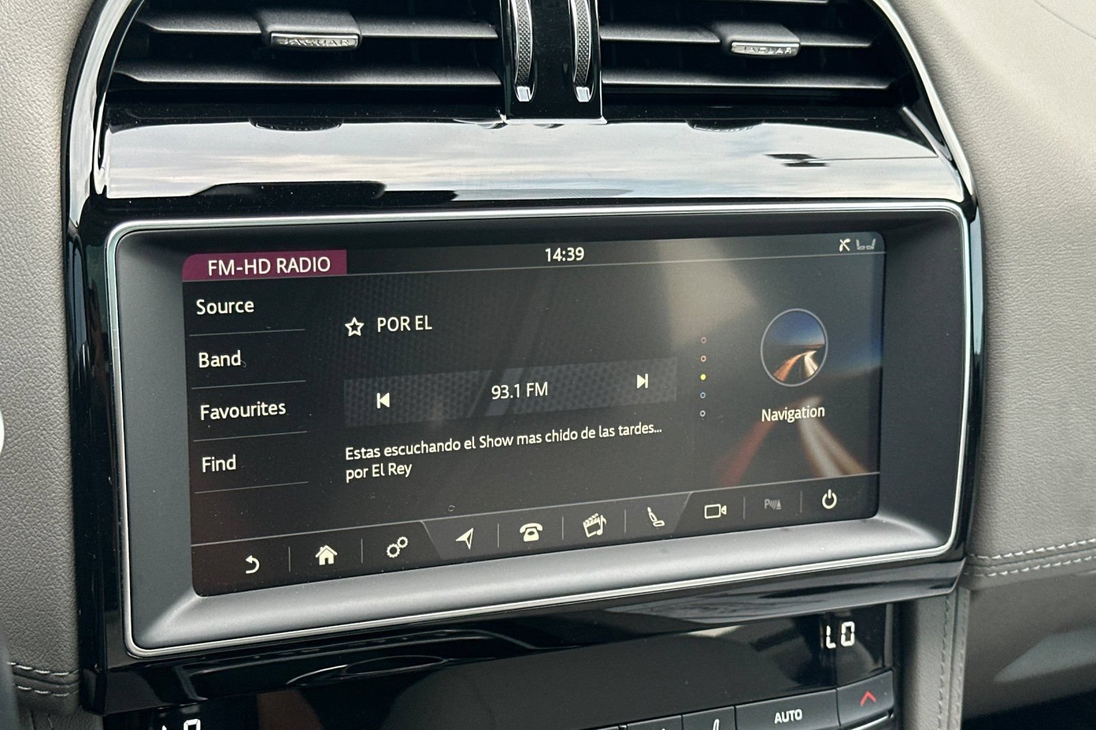 Used 2020 Jaguar F-PACE Portfolio AWD/4WD image 18