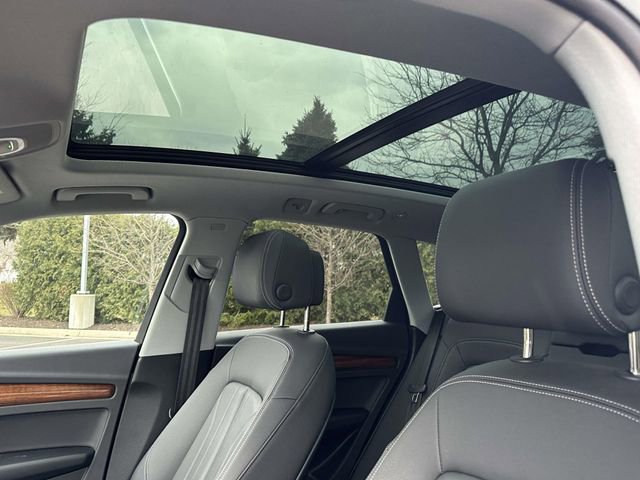 Used 2023 Audi Q5 2.0T Premium w/ Convenience Package image 23