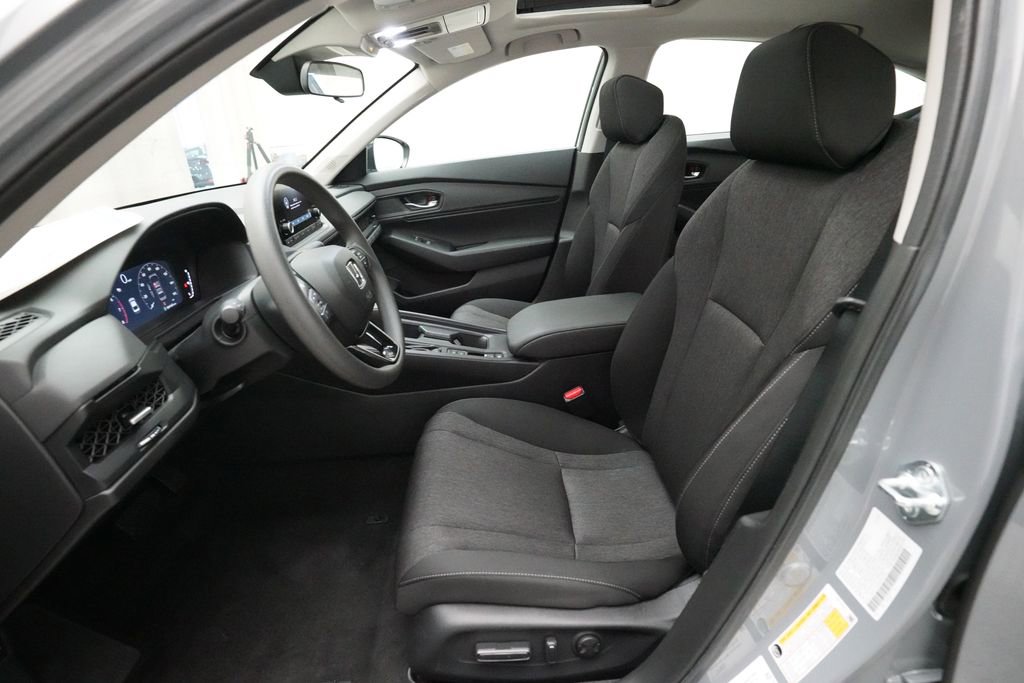 Certified 2025 Honda Accord SE image 7