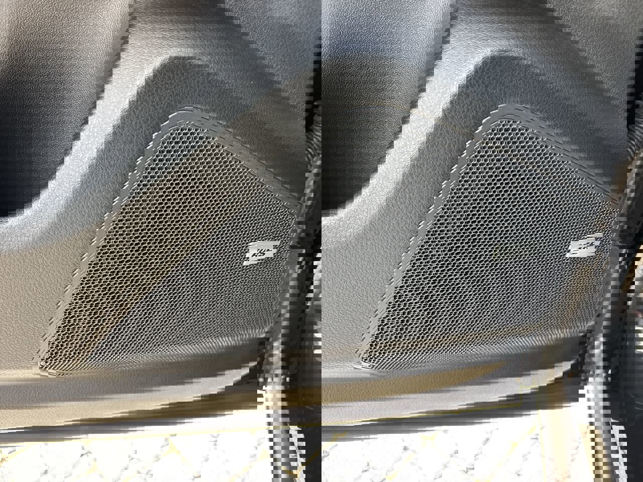 Used 2025 Porsche Cayenne E-Hybrid Coupe image 19