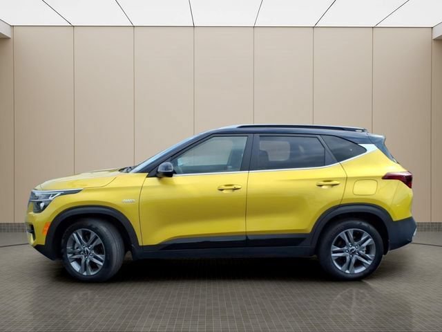 Used 2023 Kia Seltos S w/ Navigation Package AWD/4WD image 16