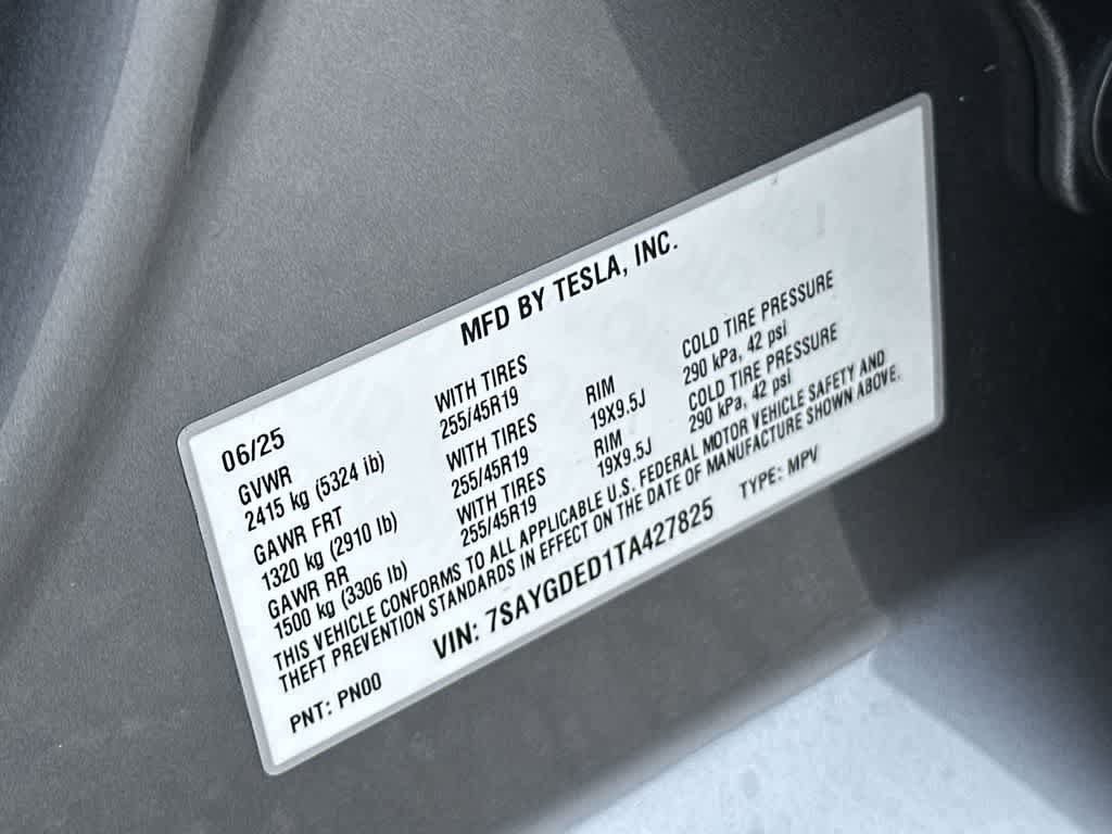 Used 2026 Tesla Model Y Long Range RWD image 29