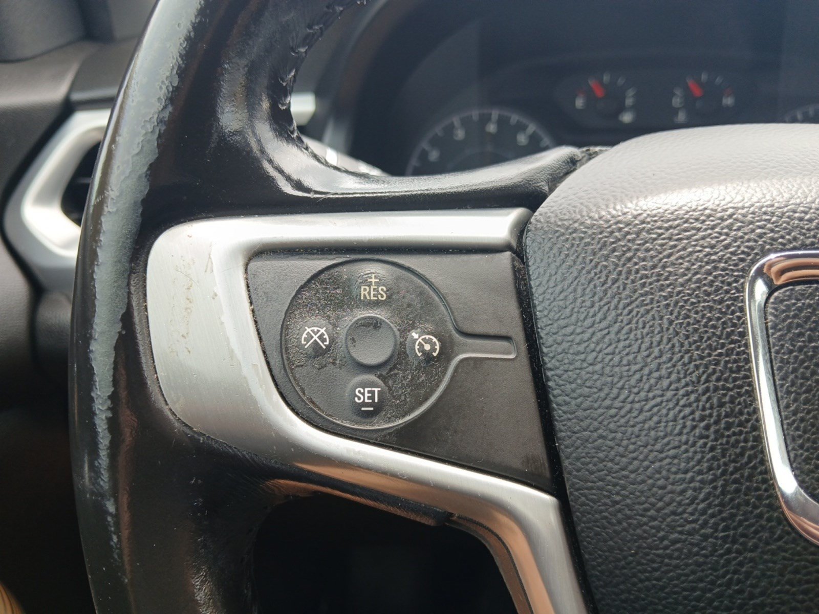 Used 2019 GMC Acadia SLE FWD image 19