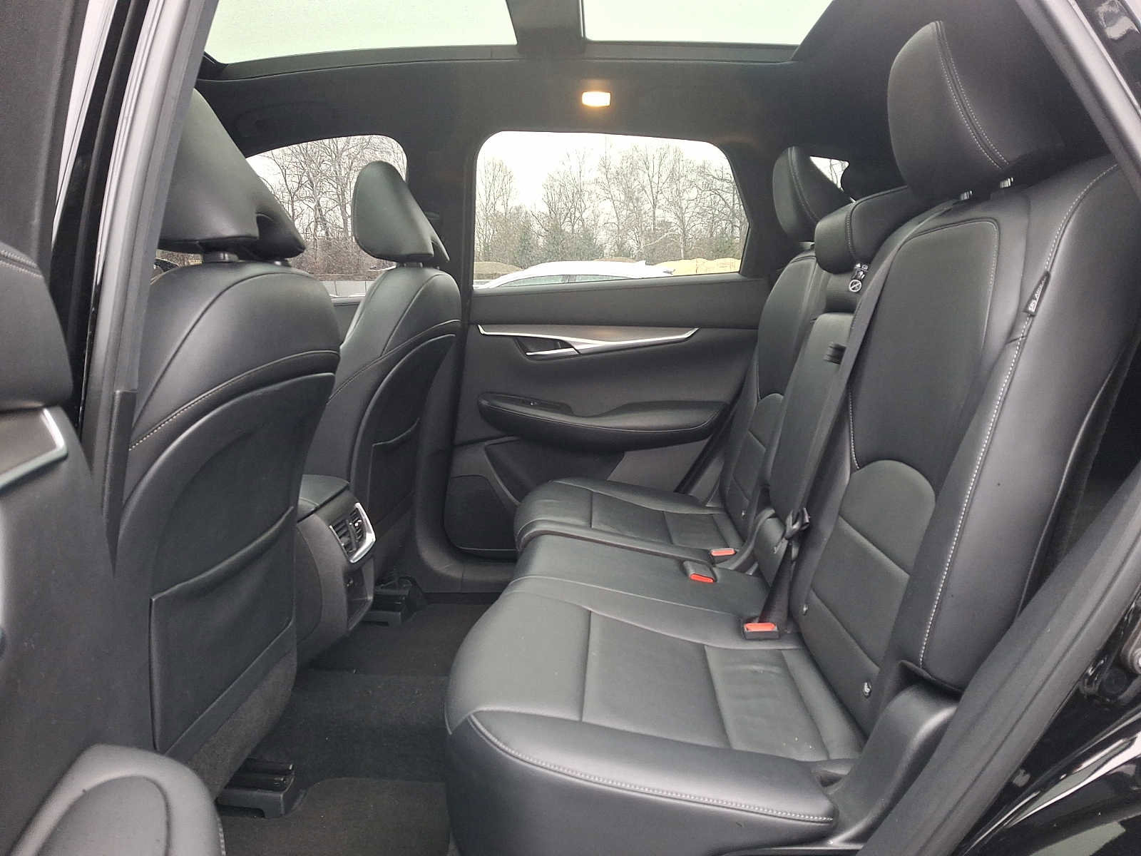 Used 2022 INFINITI QX50 Luxe w/ Appearance Package AWD/4WD image 10