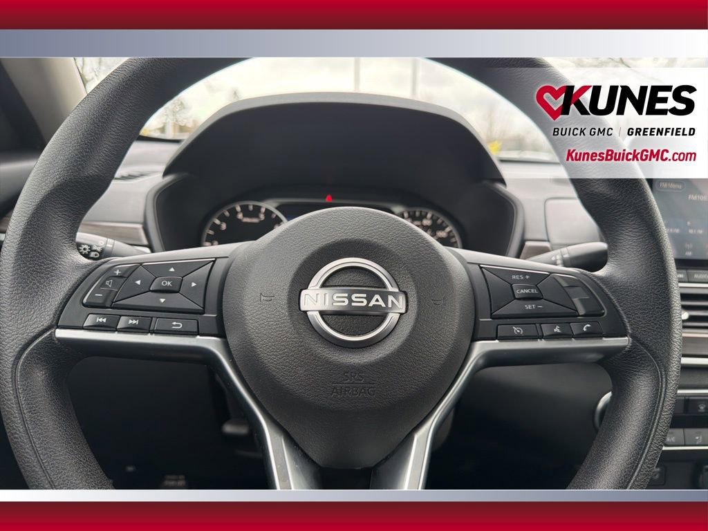 Used 2024 Nissan Altima 2.5 SV image 30