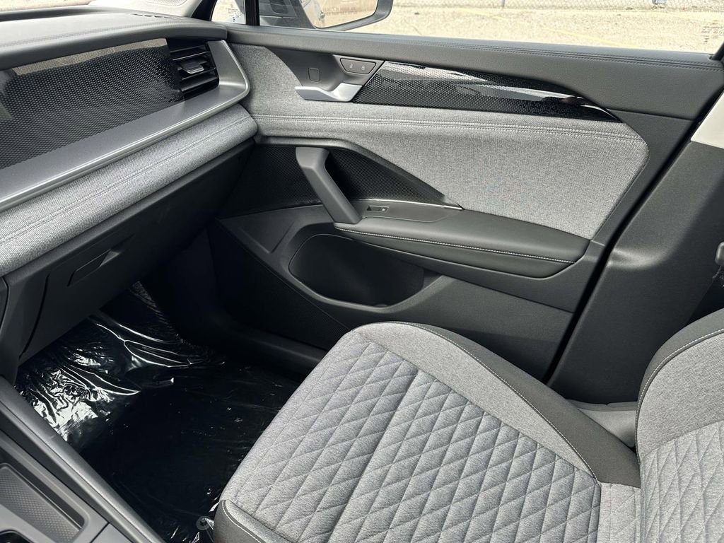 New 2025 Volkswagen Tiguan S image 24