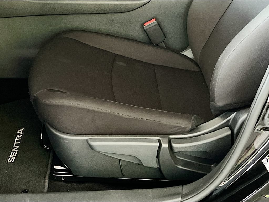 Used 2025 Nissan Sentra S FWD image 18