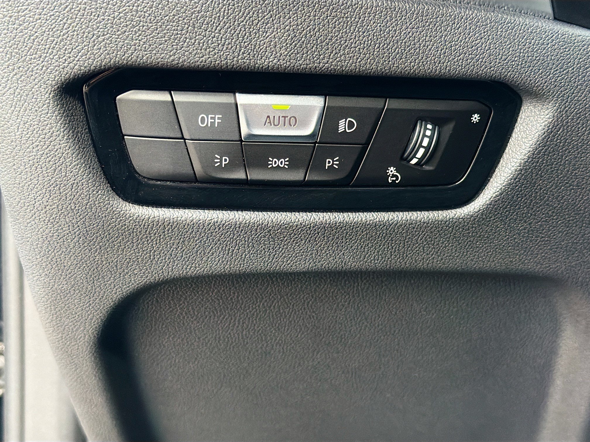 Used 2023 BMW i4 eDrive40 w/ Parking Assistance Package RWD image 34