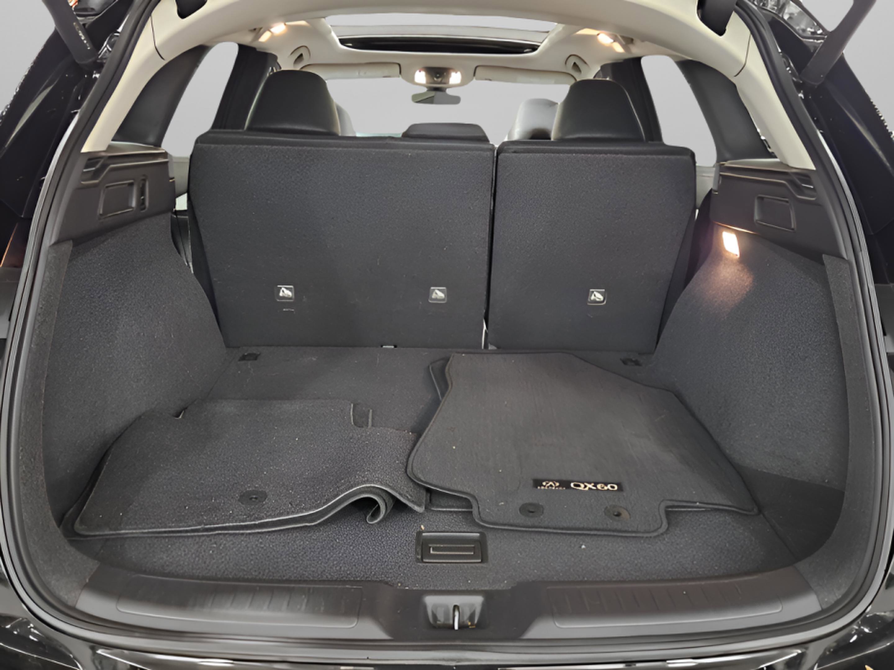 Certified 2025 INFINITI QX50 Luxe w/ Accent Package image 30