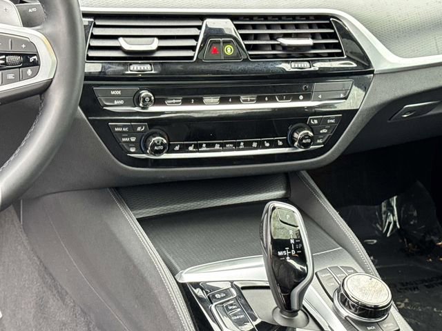 Used 2023 BMW 530i xDrive w/ Executive Package image 22