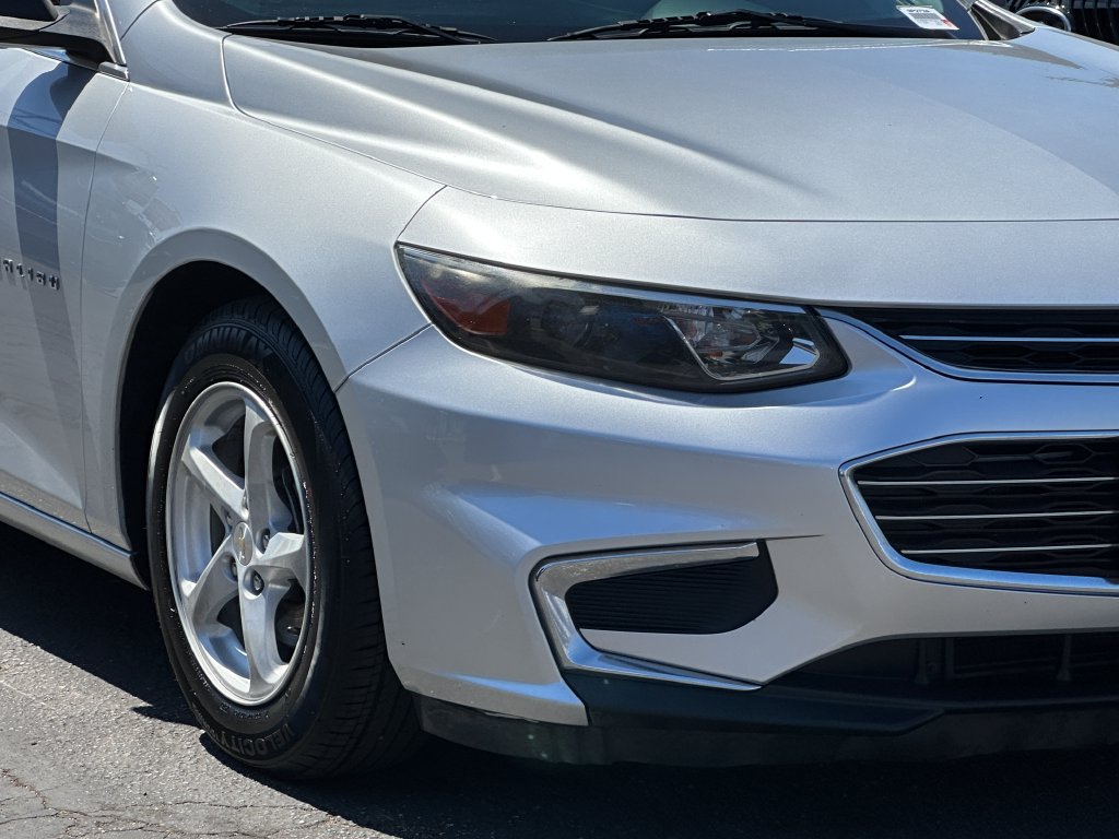 Used 2018 Chevrolet Malibu LS FWD image 10