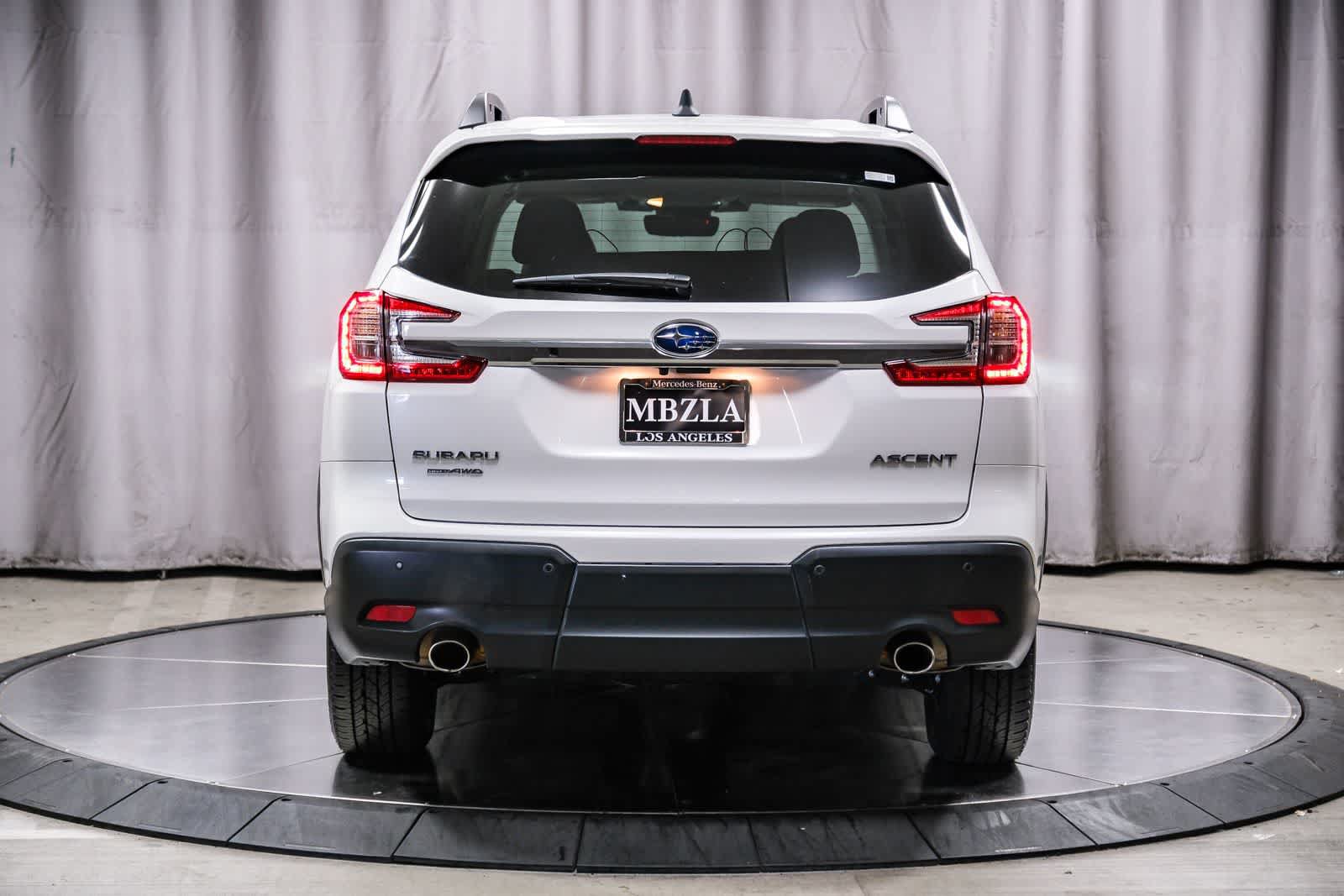Used 2024 Subaru Ascent Premium w/ Convenience Package AWD/4WD image 3