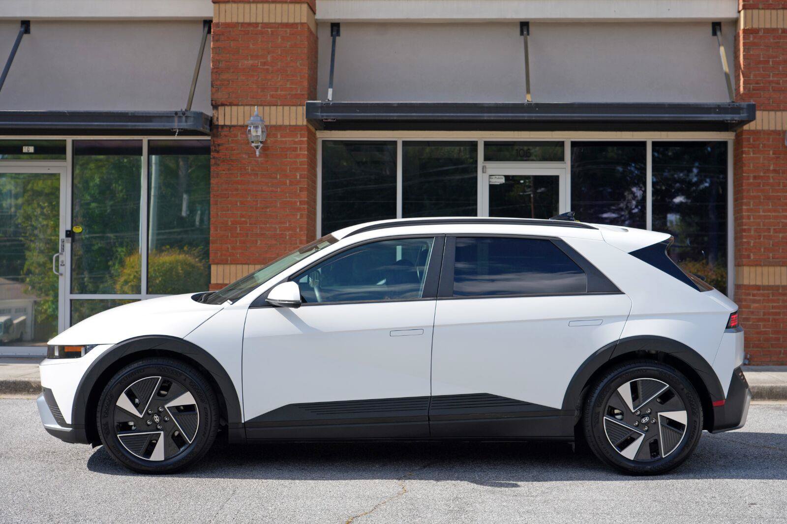 Used 2025 Hyundai Ioniq 5 SEL RWD image 47