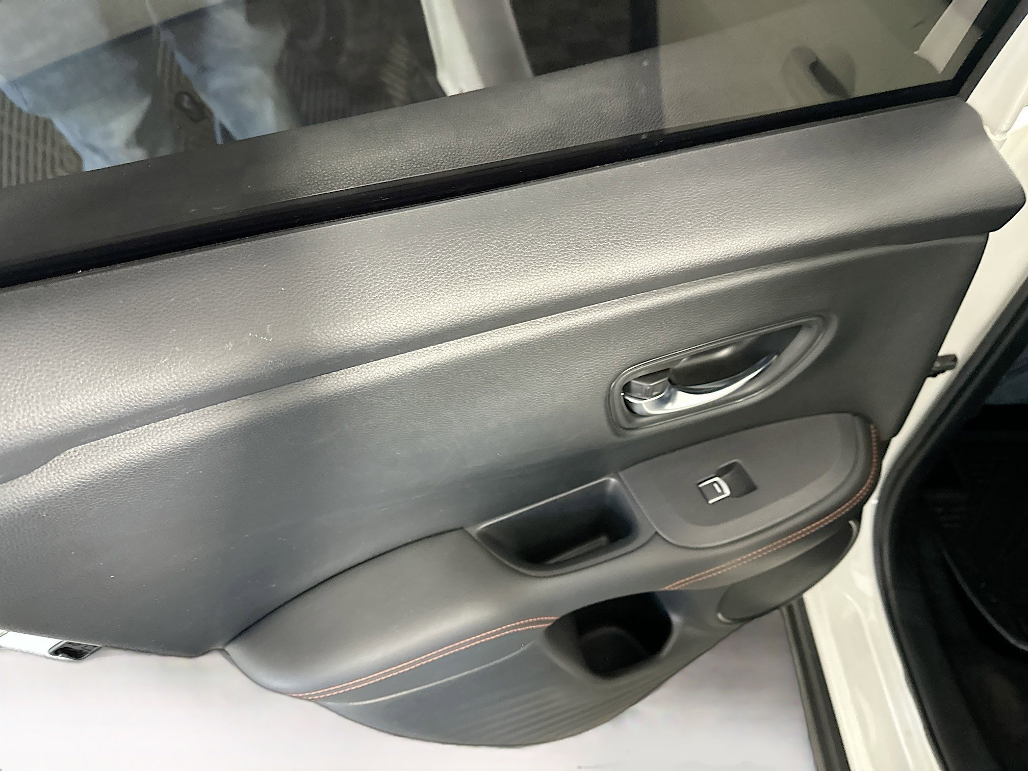 Used 2023 Honda HR-V Sport image 25