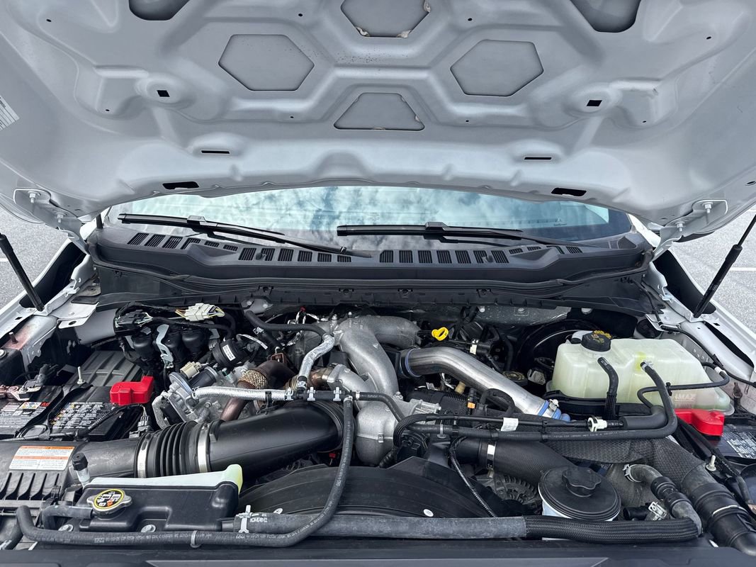 Used 2025 Ford F350 Lariat w/ Camper Package image 33