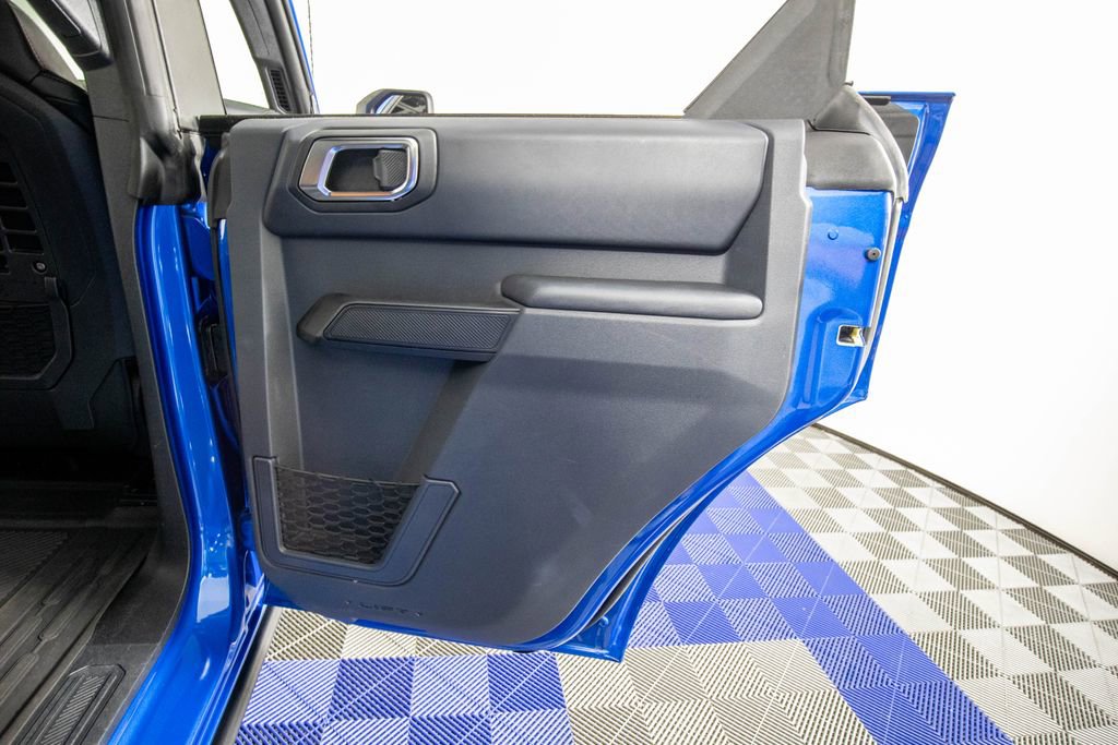 Used 2025 Ford Bronco Big Bend w/ Black Diamond Package image 16