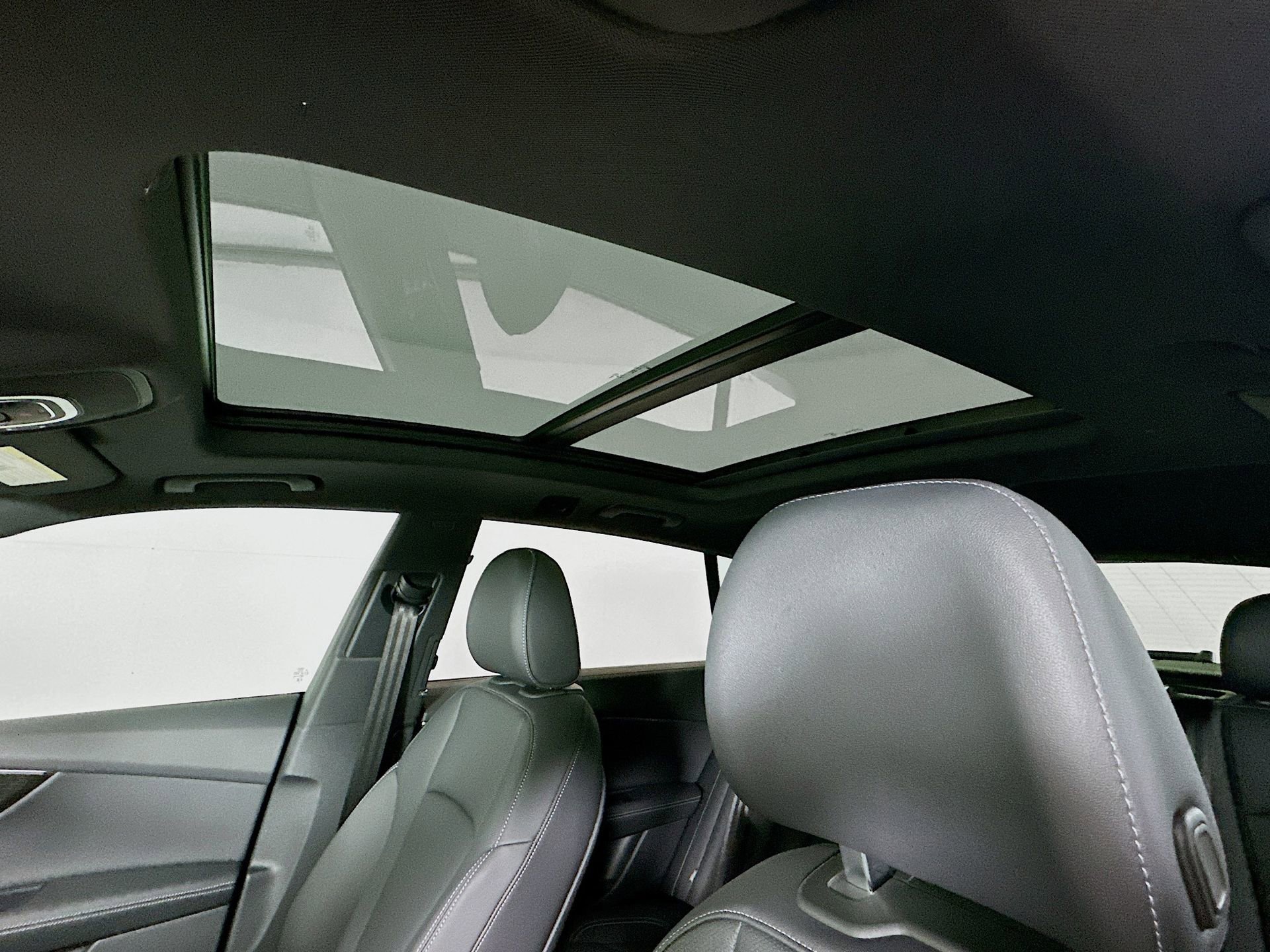 Used 2025 Audi Q8 Premium Plus image 23