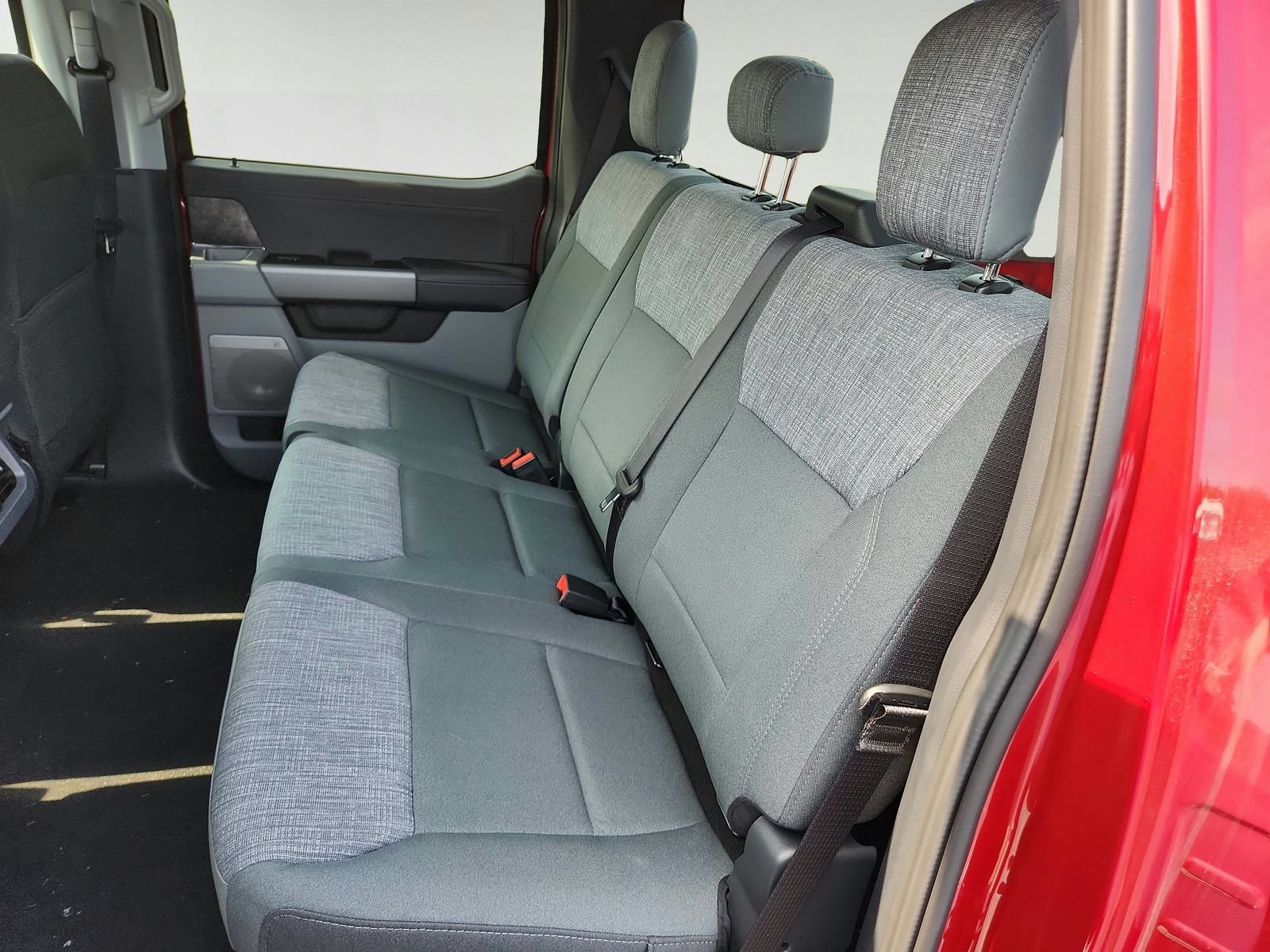New 2026 Ford F250 XLT w/ XLT Premium Package AWD/4WD image 24