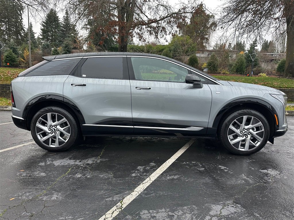 New 2026 Cadillac Optiq Luxury 1 image 6