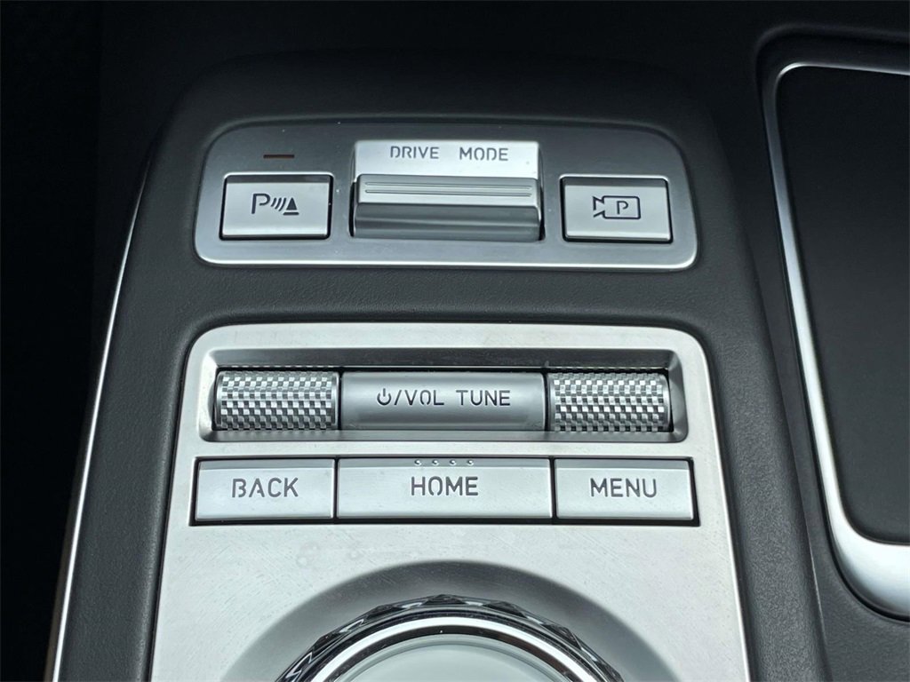 Certified 2025 Genesis GV70 2.5T image 30