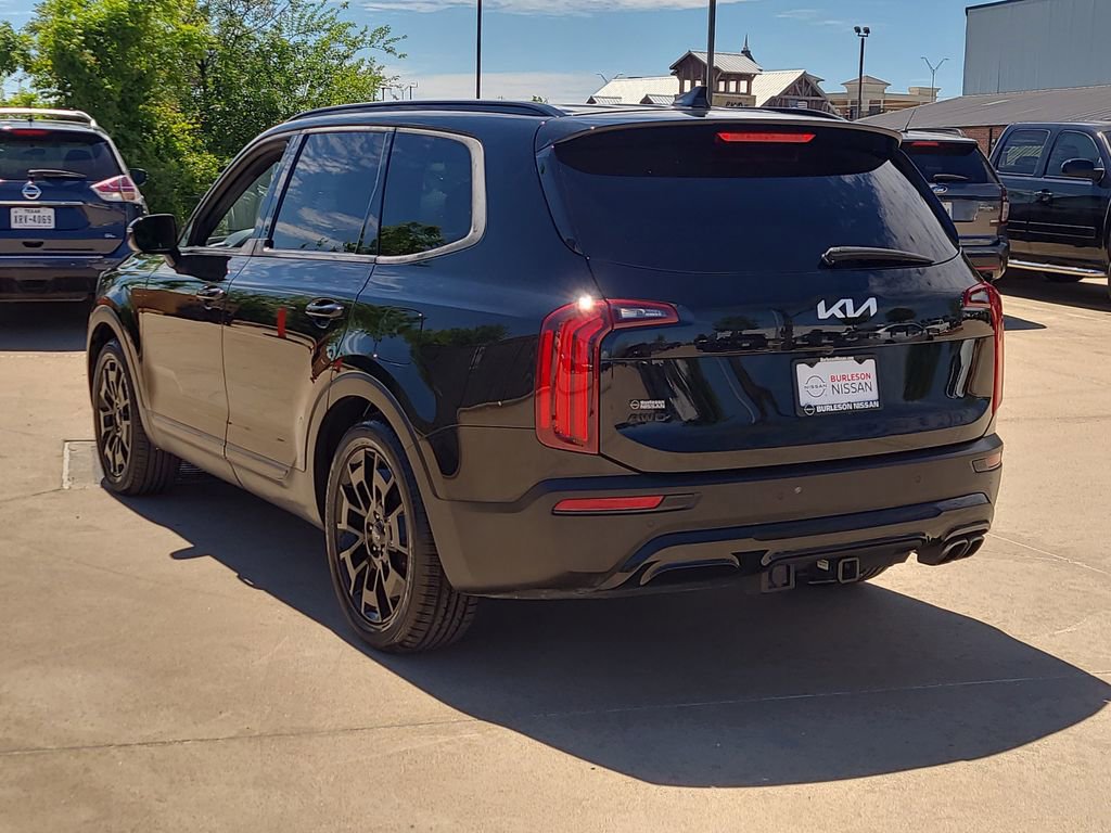 Used 2022 Kia Telluride SX w/ Nightfall Edition Package image 2