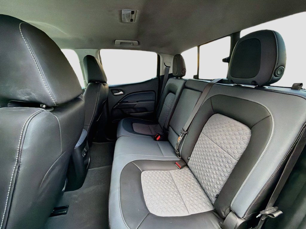 Used 2022 Chevrolet Colorado Z71 AWD/4WD image 23