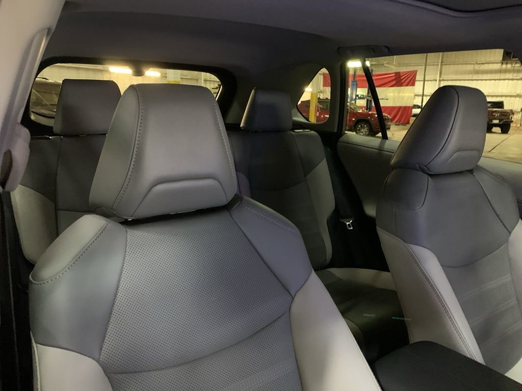 New 2025 Toyota RAV4 Limited image 18