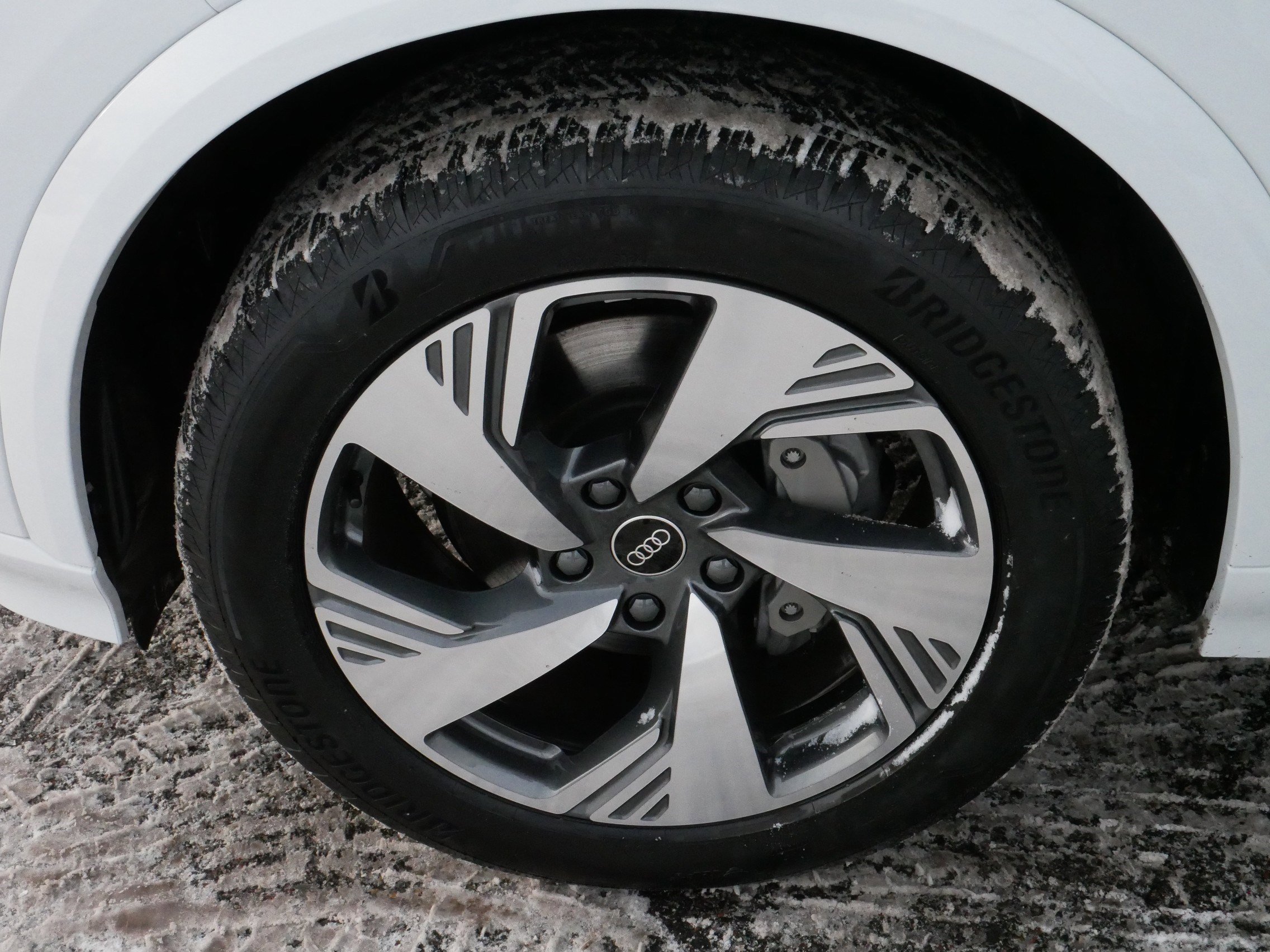 Used 2025 Audi Q6 e-tron Premium Plus w/ Premium Plus image 15