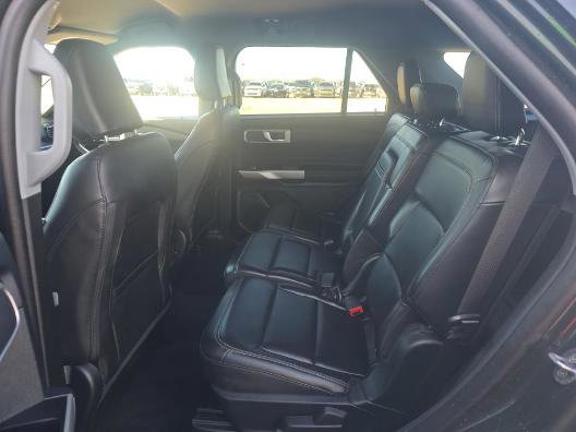 Used 2023 Ford Explorer XLT w/ Equipment Group 202A image 9