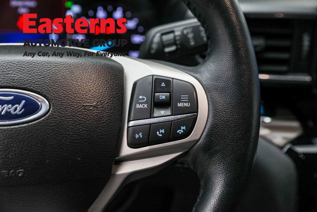 Used 2023 Ford Explorer Limited AWD/4WD image 16