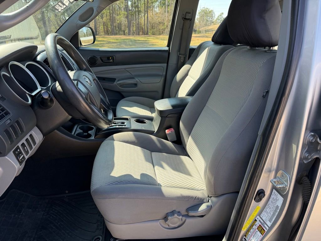 Used 2014 Toyota Tacoma PreRunner image 10